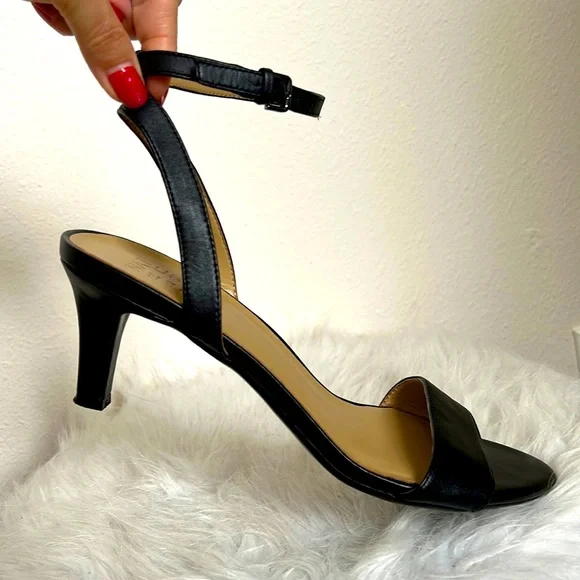 Naturalizer Shoes Anklestrap Sandal Low Heels Poshmark